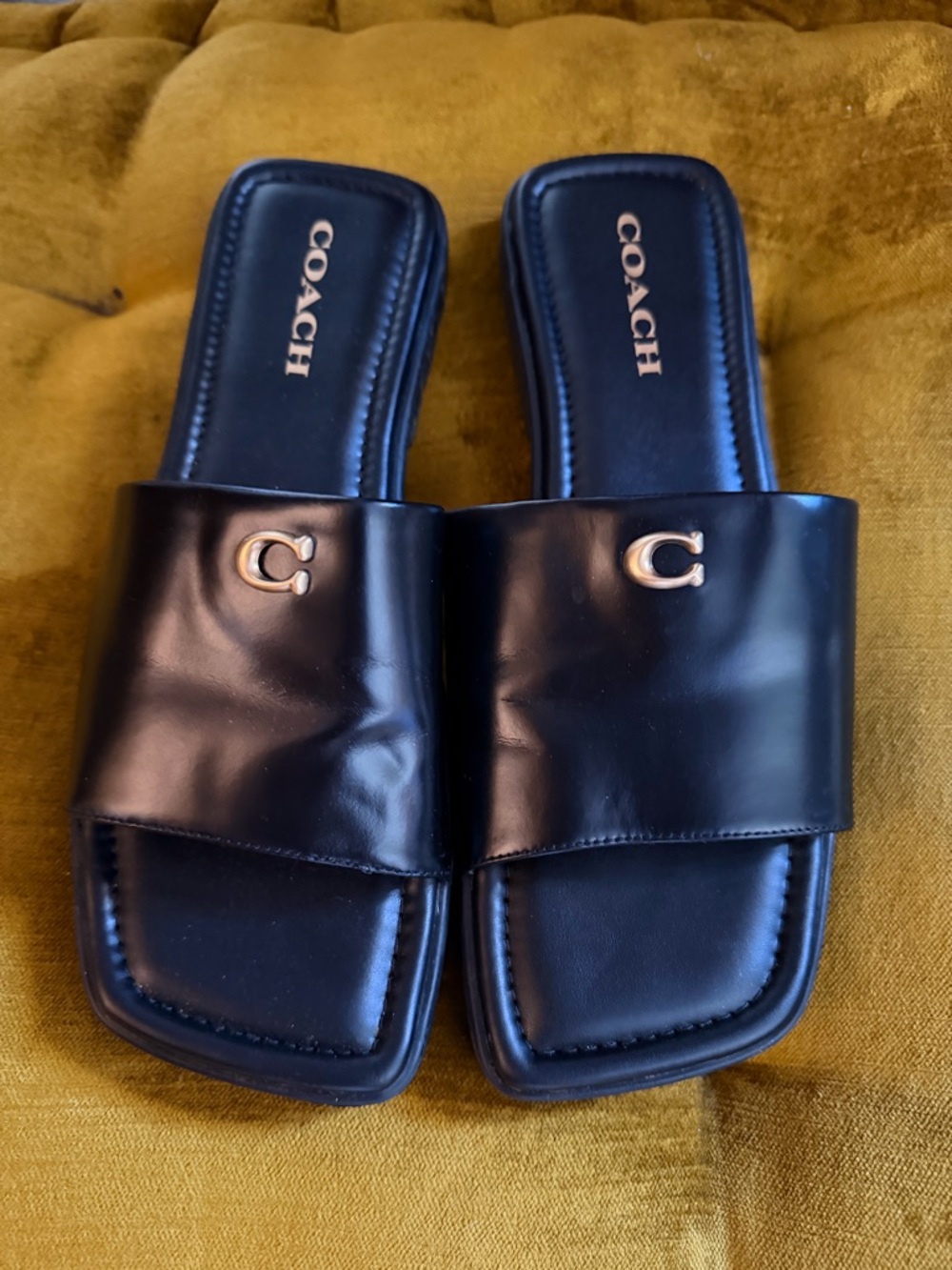 COACH Black Florence Sandals Size 9